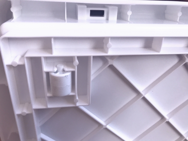 プラスチックの部品