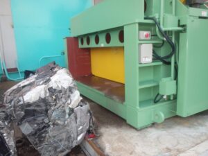スクラップ処理機械の画像