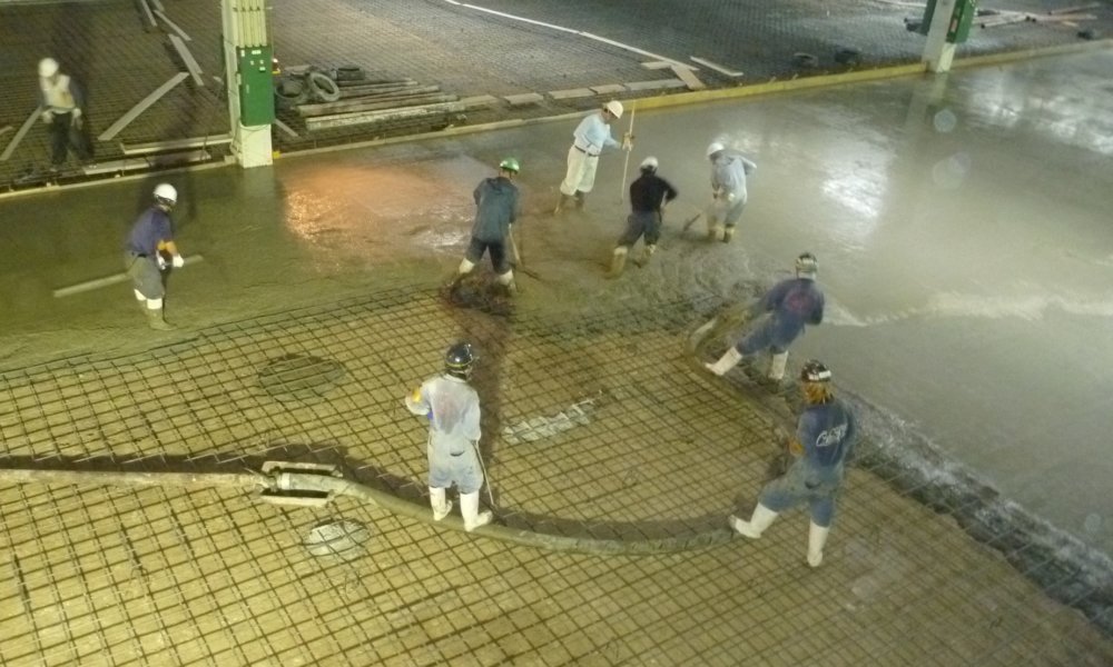工場フロアの床補強工事